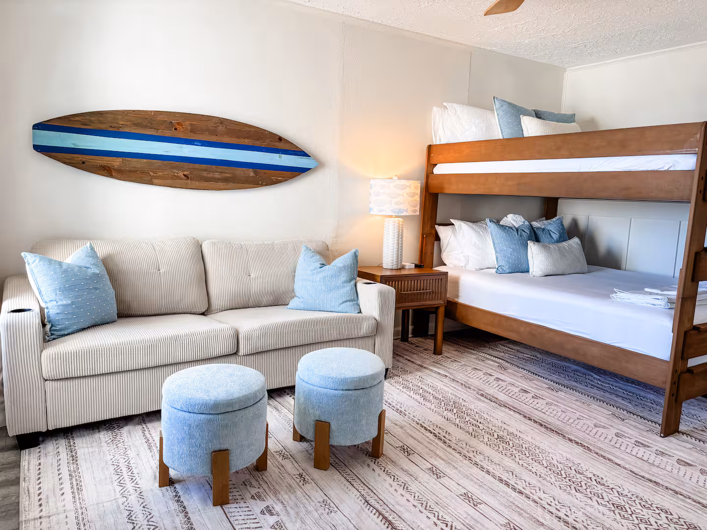 Villa Aqua Beachfront Retreat — photo 39