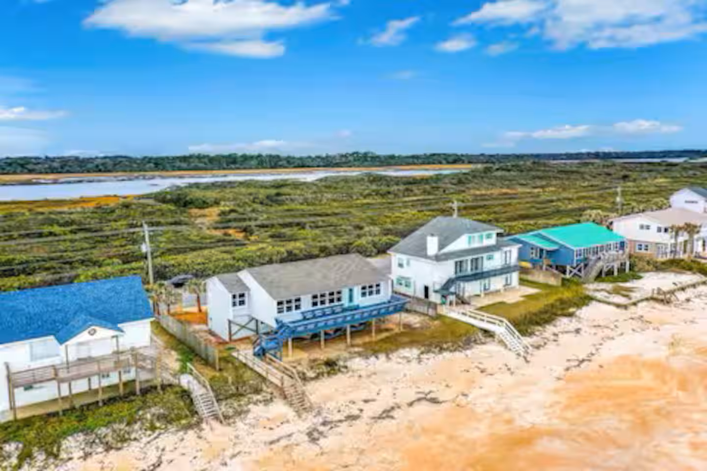 Villa Aqua Beachfront Retreat — photo 53